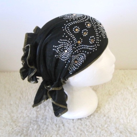 Turban with Rhinestone/Bow Detail - Picture 3 of 9